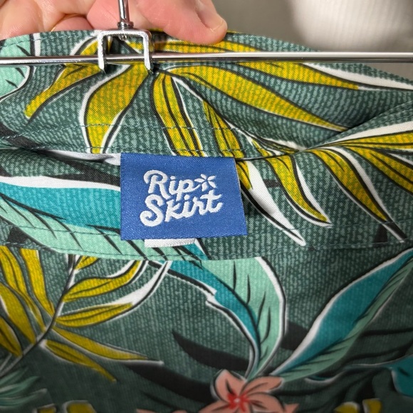 Ripskirt Hawaii Floral Print Wrap Skirt Size Large Bali Jungle Tropical Length 2 - Picture 3 of 9